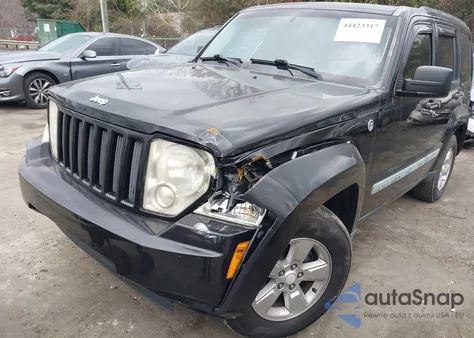 2010 Jeep Liberty Sport z USA, uszkodzony, nr VIN 1J4PN2GKXAW132047